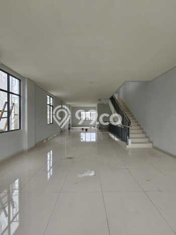 Dijual! Ruko di Gading Serpong Tangerang LT 108m2 / LB 326m2 Kawasan Bisnis Dijual! Ruko di Gading Serpong Tangerang LT 108m2 / LB 326m2 Kawasan Bisnis
