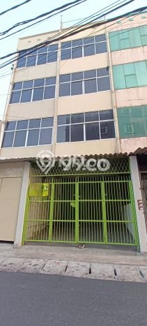 Ruko Kawasan Komersial di , Luas 220m2m², For Rent, Ready Digunakan Ruko Kawasan Komersial di , Luas 220m2m², For Rent, Ready Digunakan