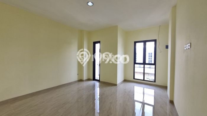 Rumah Strategis Minimalis Lb 180m2 di Cempaka Putih, Jakarta Pusat Rumah Strategis Minimalis Lb 180m2 di Cempaka Putih, Jakarta Pusat