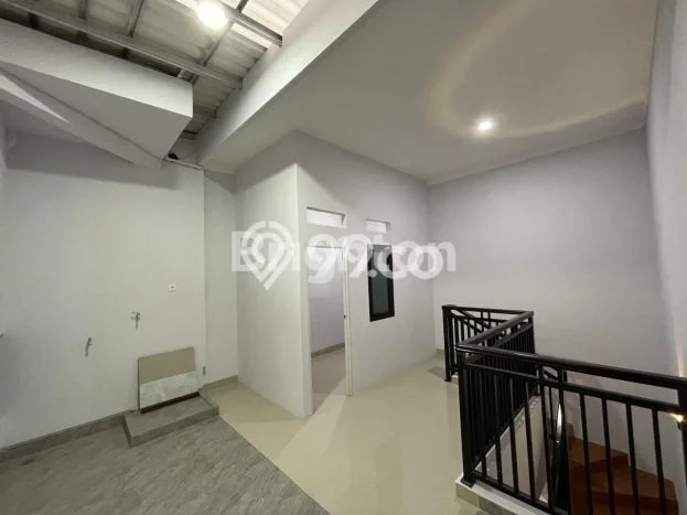Rumah Mewah LB 178m2 Siap Huni Desain Elegan di Karang Anyar, Jakarta Pusat Rumah Mewah LB 178m2 Siap Huni Desain Elegan di Karang Anyar, Jakarta Pusat