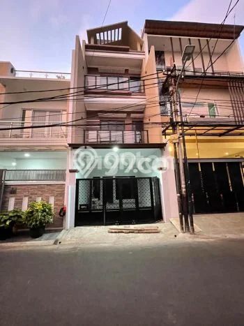 Rumah Mewah LB 178m2 Siap Huni Desain Elegan di Karang Anyar, Jakarta Pusat Rumah Mewah LB 178m2 Siap Huni Desain Elegan di Karang Anyar, Jakarta Pusat
