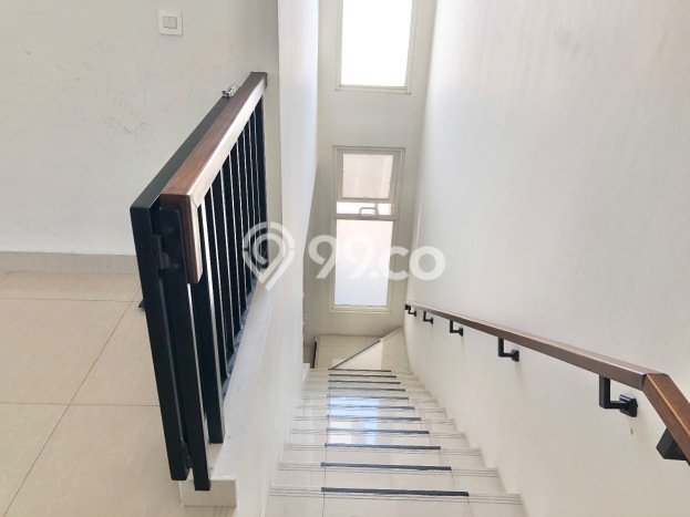 Rumah Elit LB 148m2 Siap Pakai Desain Elegan di BSD The Savia, Tangerang Rumah Elit LB 148m2 Siap Pakai Desain Elegan di BSD The Savia, Tangerang