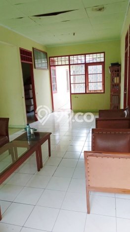 Rumah Modern 5 Kamar LT 180m2 di BSD Nusaloka Rumah Modern 5 Kamar LT 180m2 di BSD Nusaloka