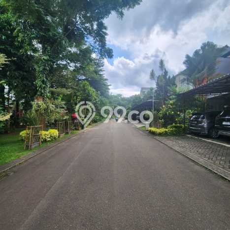 Jual Rumah Mewah Megah Dengan View Cantik di BSD Castilla, Tangerang Jual Rumah Mewah Megah Dengan View Cantik di BSD Castilla, Tangerang
