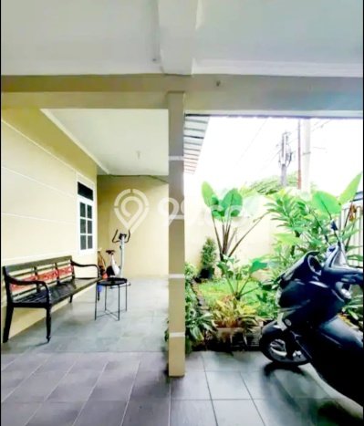 SIAP HUNI! Rumah Asri di , Luas 180m2m² Bangunan 72m2m² SIAP HUNI! Rumah Asri di , Luas 180m2m² Bangunan 72m2m²