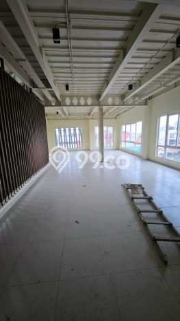 Ruko Komersial Disewakan di Serpong Tangerang Selatan Luas 576m2 Ruko Komersial Disewakan di Serpong Tangerang Selatan Luas 576m2