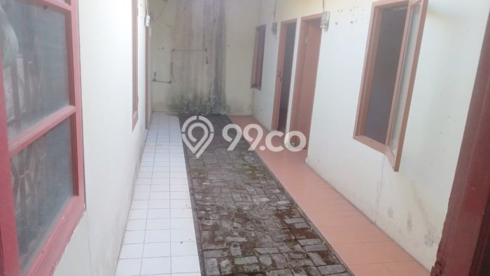 Rumah Modern 5 Kamar LT 180m2 di BSD Nusaloka Rumah Modern 5 Kamar LT 180m2 di BSD Nusaloka