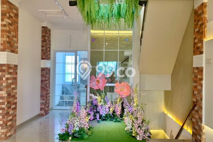 Ruko Dijual di Prime Area Jakarta Selatan Luas 243m2 Ruko Dijual di Prime Area Jakarta Selatan Luas 243m2