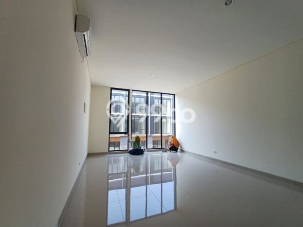 LOKASI STRATEGIS! Ruko Kawasan , Luas 163m2m², Akses Strategis LOKASI STRATEGIS! Ruko Kawasan , Luas 163m2m², Akses Strategis