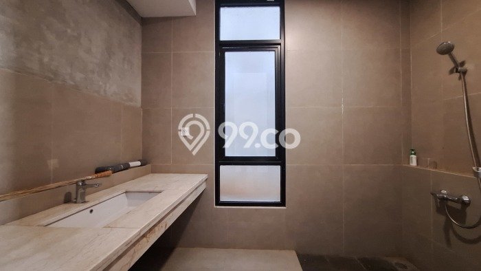 For Sale! Premium House LT 414m2 Desain Elegan di Gading Serpong For Sale! Premium House LT 414m2 Desain Elegan di Gading Serpong