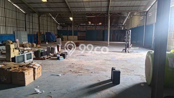 LOKASI STRATEGIS! Gudang Kawasan Tambun Utara, Luas 1410m², Pusat Komersial, Jalan Utama LOKASI STRATEGIS! Gudang Kawasan Tambun Utara, Luas 1410m², Pusat Komersial, Jalan Utama