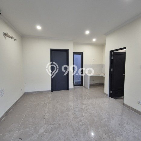 For Sale Hunian Rumah Terawat 2 KT di Gading Serpong, Tangerang For Sale Hunian Rumah Terawat 2 KT di Gading Serpong, Tangerang