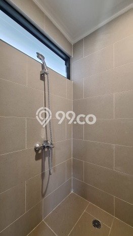 Rumah Elit Modern Tanpa Renovasi di Gading Serpong Tangerang Rumah Elit Modern Tanpa Renovasi di Gading Serpong Tangerang