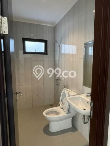Ready to Use! Premium House LT 120m2 Desain Elegan di BSD City Ready to Use! Premium House LT 120m2 Desain Elegan di BSD City