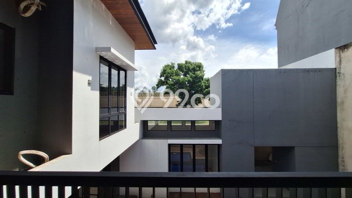 For Sale! Premium House LT 414m2 Desain Elegan di Gading Serpong For Sale! Premium House LT 414m2 Desain Elegan di Gading Serpong