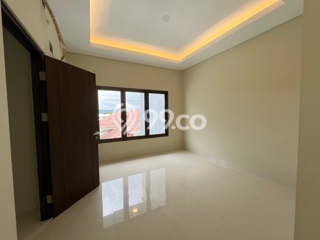 Rumah Elit LB 234m2 Siap Huni Desain Elegan di Sentul City, Bogor Rumah Elit LB 234m2 Siap Huni Desain Elegan di Sentul City, Bogor