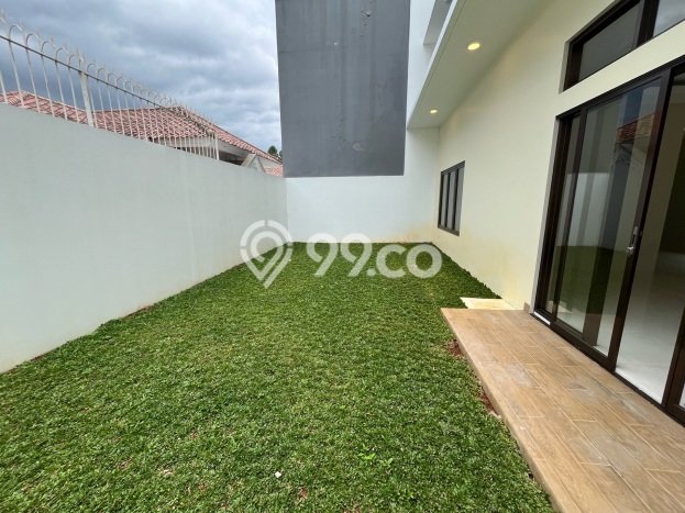 Rumah Elit LB 234m2 Siap Huni Desain Elegan di Sentul City, Bogor Rumah Elit LB 234m2 Siap Huni Desain Elegan di Sentul City, Bogor