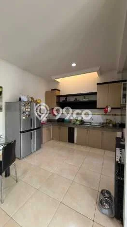 Jual Rumah Luas Megah Dengan View Eksklusif di Tanjung Duren, Jakarta Barat Jual Rumah Luas Megah Dengan View Eksklusif di Tanjung Duren, Jakarta Barat