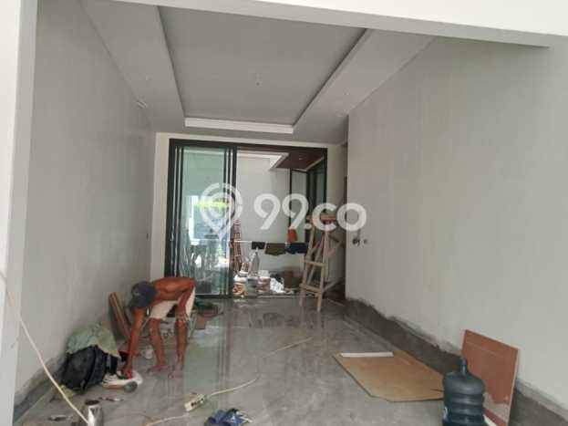 Dijual Rumah Luas Megah Dengan View Eksklusif di Permata Buana, Jakarta Barat Dijual Rumah Luas Megah Dengan View Eksklusif di Permata Buana, Jakarta Barat