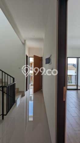 Rumah Luxury Modern Tanpa Renovasi di Muara Karang Jakarta Utara Rumah Luxury Modern Tanpa Renovasi di Muara Karang Jakarta Utara