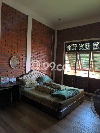 Siap Huni Rumah Mewah 4 Kamar di Kemang Dekat ke Mana Pun Siap Huni Rumah Mewah 4 Kamar di Kemang Dekat ke Mana Pun