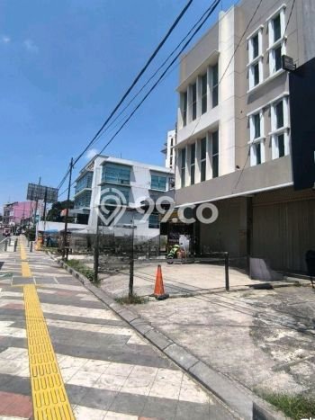 Unit Ruko Dijual di Depok LT 180m2 & LB 307m2 Unit Ruko Dijual di Depok LT 180m2 & LB 307m2