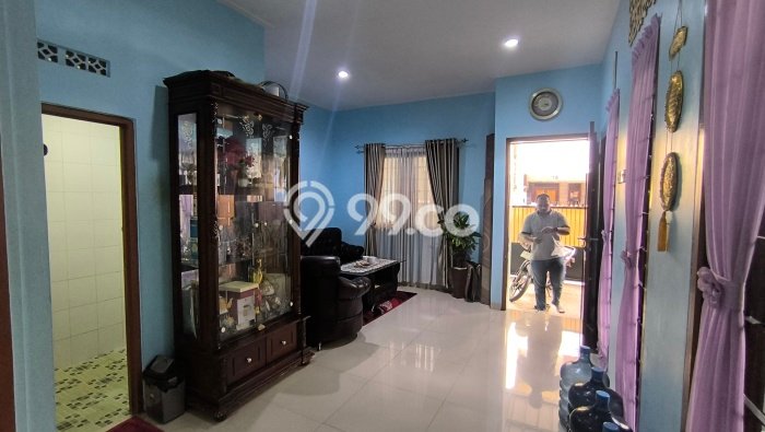 For Sale Hunian Rumah Nyaman 2 KT di Tanjung Duren Utara, Jakarta Barat For Sale Hunian Rumah Nyaman 2 KT di Tanjung Duren Utara, Jakarta Barat
