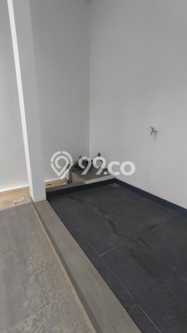 Rumah Luas Asri 3 KT Siap Huni di Meruya Jakarta Barat Rumah Luas Asri 3 KT Siap Huni di Meruya Jakarta Barat