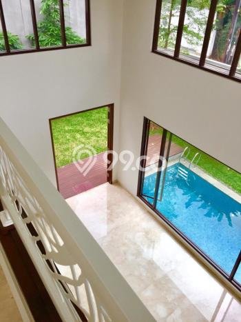 Dijual Rumah Luas Elegan Dengan View Cantik di Kemang, Jakarta Selatan Dijual Rumah Luas Elegan Dengan View Cantik di Kemang, Jakarta Selatan