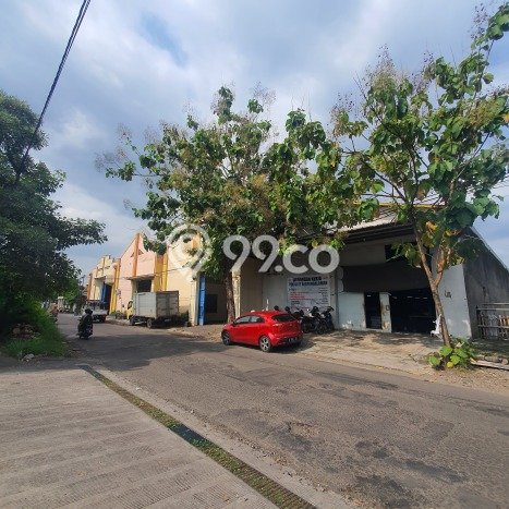 Unit Gudang Dijual di Jebres Solo Luas Tanah 970m2, Luas Bangunan 370m2 Unit Gudang Dijual di Jebres Solo Luas Tanah 970m2, Luas Bangunan 370m2