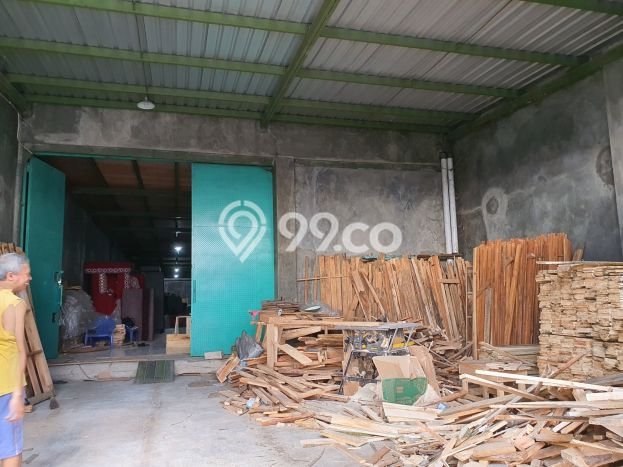 Gudang Bagus LT 500m2 LB 500m2 Dijual di Laweyan Solo Gudang Bagus LT 500m2 LB 500m2 Dijual di Laweyan Solo