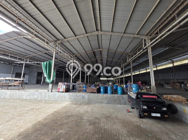 Gudang paling strategis disewakan di Grogol Sukoharjo Gudang paling strategis disewakan di Grogol Sukoharjo