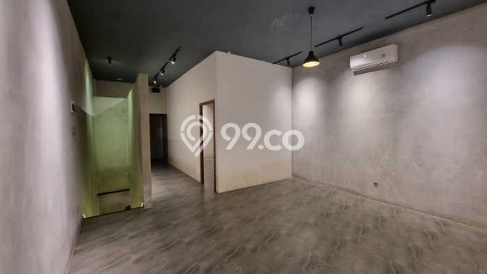 LOKASI STRATEGIS! Kantor di BSD, Luas 106m², Pusat Bisnis, Jalan Utama LOKASI STRATEGIS! Kantor di BSD, Luas 106m², Pusat Bisnis, Jalan Utama