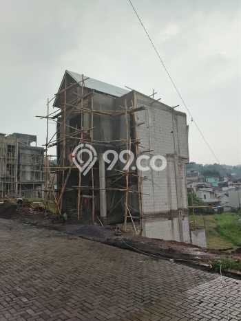 PELUANG INVESTASI! Vila di , Area 84m2m², Potensi Bagus PELUANG INVESTASI! Vila di , Area 84m2m², Potensi Bagus
