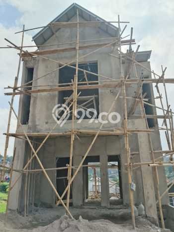 HARGA MENARIK! Vila Kawasan , Area 84m2m², Area Premium dengan akses bagus HARGA MENARIK! Vila Kawasan , Area 84m2m², Area Premium dengan akses bagus