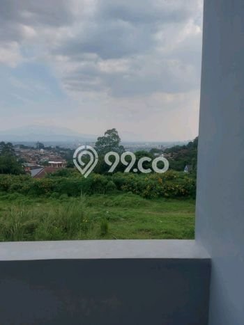 Dijual Vila di Cikutra, Luas 84m², Lingkungan Asri Dijual Vila di Cikutra, Luas 84m², Lingkungan Asri