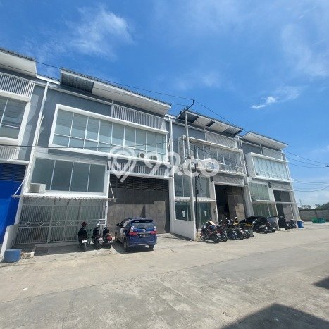 Gudang Dijual di Samarinda LT 234m2 & LB 234m2 Lokasi Terbaik! Gudang Dijual di Samarinda LT 234m2 & LB 234m2 Lokasi Terbaik!