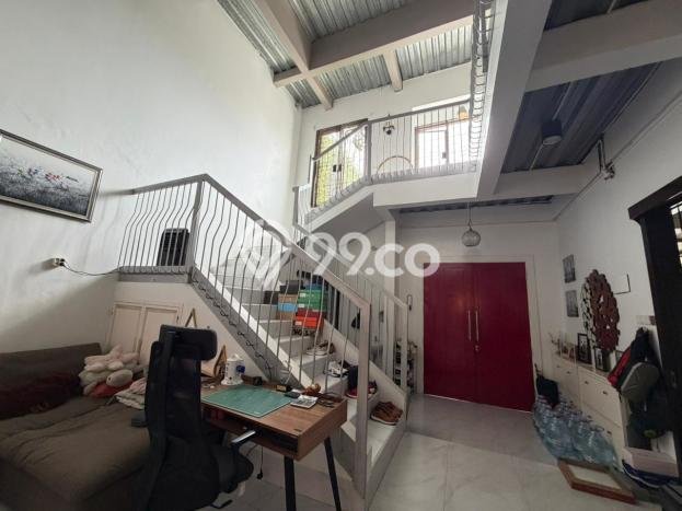 Rumah Elit Modern Tanpa Renovasi di BSD Nusaloka Tangerang Rumah Elit Modern Tanpa Renovasi di BSD Nusaloka Tangerang