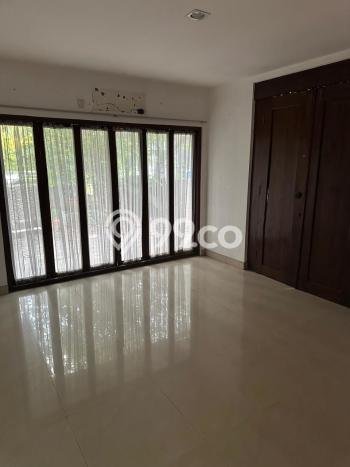 Jual Rumah Mewah Elegan Dengan View Eksklusif di Sektor 9-Bintaro, Tangerang Selatan Jual Rumah Mewah Elegan Dengan View Eksklusif di Sektor 9-Bintaro, Tangerang Selatan