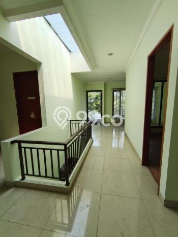 Jual Rumah Mewah Megah Dengan View Cantik di Gading Serpong Serenade Lake, Tangerang Jual Rumah Mewah Megah Dengan View Cantik di Gading Serpong Serenade Lake, Tangerang