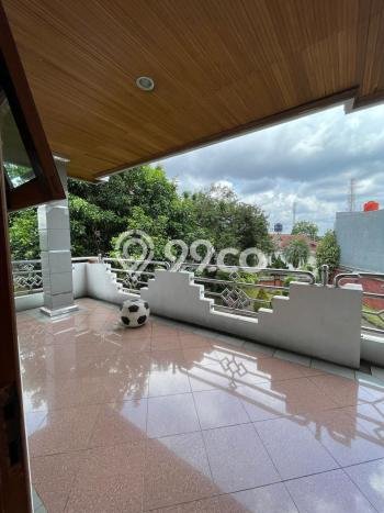 Rumah Luxury Modern Tanpa Renovasi di Bintaro Tangerang Selatan Rumah Luxury Modern Tanpa Renovasi di Bintaro Tangerang Selatan