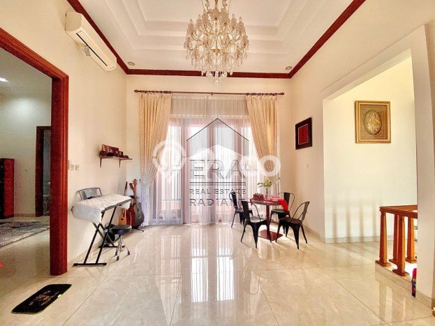 Rumah Elit LB 385m2 Siap Pakai Desain Elegan di Cinere, Jakarta Selatan Rumah Elit LB 385m2 Siap Pakai Desain Elegan di Cinere, Jakarta Selatan