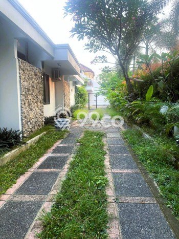 Rumah Elit Modern Siap Huni di Tanah Kusir Jakarta Selatan Rumah Elit Modern Siap Huni di Tanah Kusir Jakarta Selatan