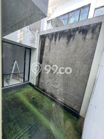 Hunian Mewah LB 152m2 Siap Pakai Desain Elegan di Sektor 7-Bintaro, Tangerang Selatan Hunian Mewah LB 152m2 Siap Pakai Desain Elegan di Sektor 7-Bintaro, Tangerang Selatan