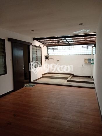 Rumah Luas Asri 4 KT Siap Huni di Green Ville Jakarta Barat Rumah Luas Asri 4 KT Siap Huni di Green Ville Jakarta Barat