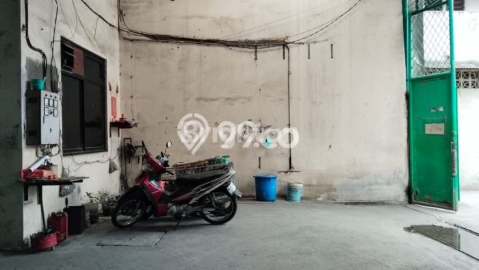 Unit Gudang Dijual di Jakarta Utara LT 527m2 & LB 527m2 Unit Gudang Dijual di Jakarta Utara LT 527m2 & LB 527m2