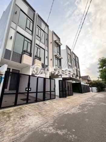 Rumah Modern 2 KT di Kedoya Jakarta Barat Rumah Modern 2 KT di Kedoya Jakarta Barat