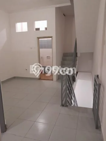 KAWASAN KOMERSIAL! Ruko Disewakan di Teluk Gong, Luas 144m², Jalan Utama KAWASAN KOMERSIAL! Ruko Disewakan di Teluk Gong, Luas 144m², Jalan Utama