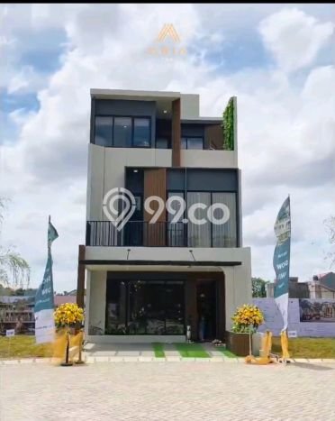 Rumah Elit LB 130m2 Siap Pakai Desain Elegan di Green Lake City, Jakarta Barat Rumah Elit LB 130m2 Siap Pakai Desain Elegan di Green Lake City, Jakarta Barat