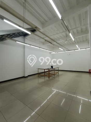 FOR RENT! Komersial di Soekarno Hatta Cocok untuk Bisnis 900m2 FOR RENT! Komersial di Soekarno Hatta Cocok untuk Bisnis 900m2